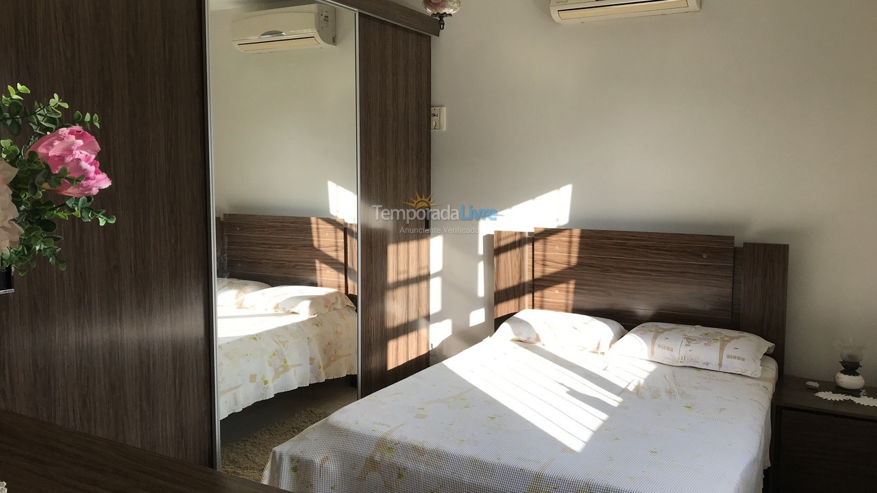 Casa para aluguel de temporada em Florianopolis (Canasvieiras)