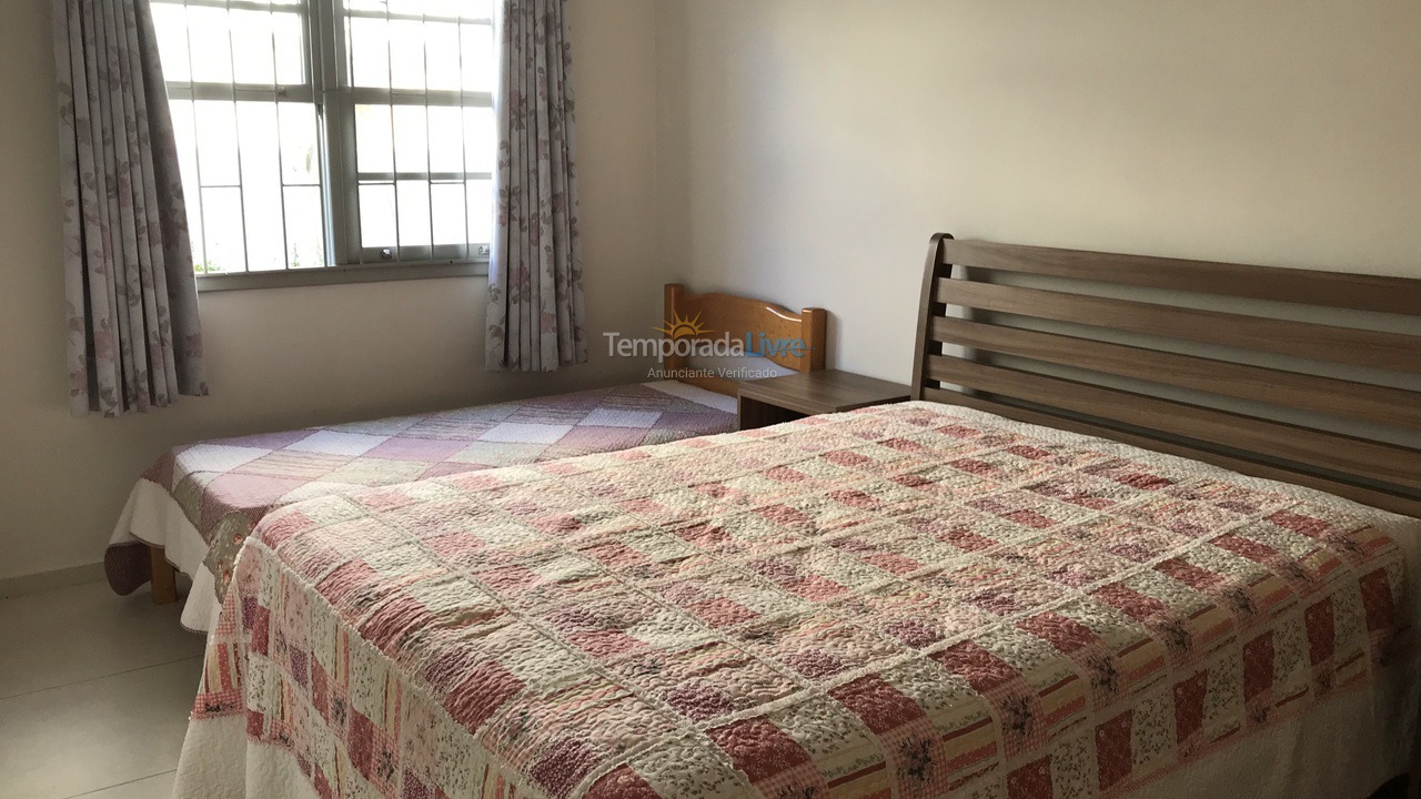 Casa para aluguel de temporada em Florianopolis (Canasvieiras)