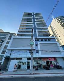 Encantado Apartamento de frente ao mar