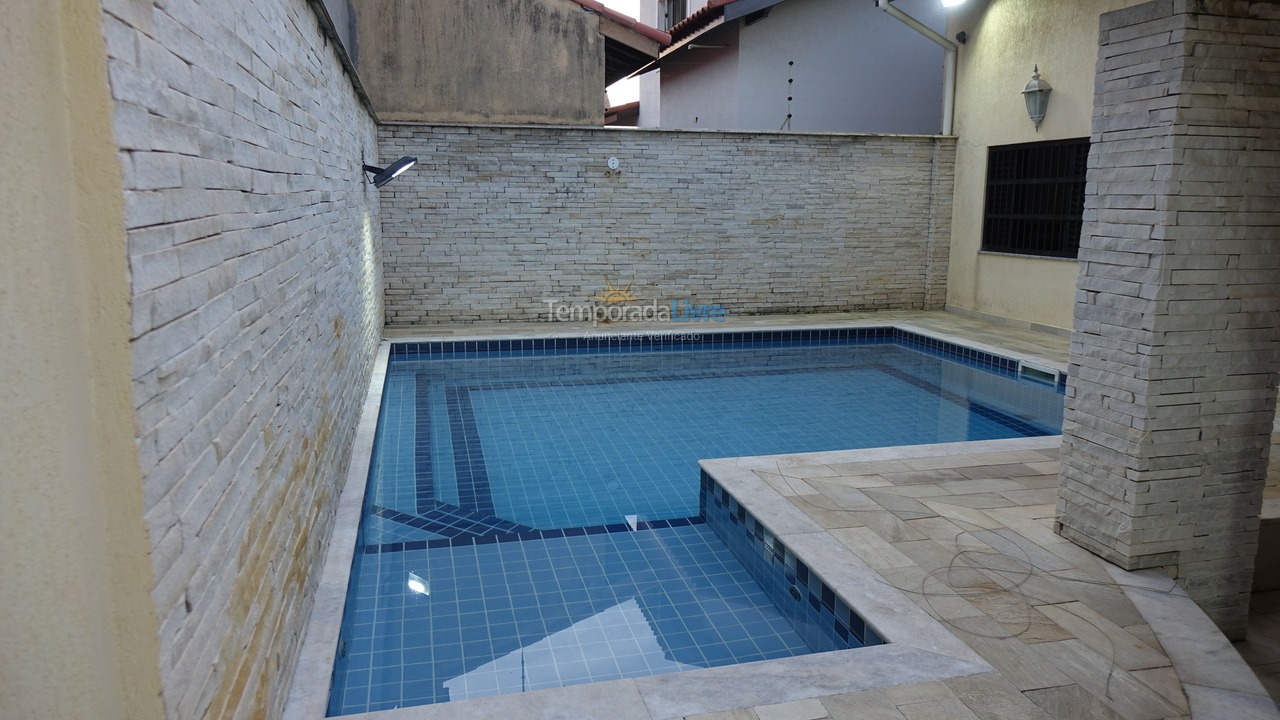 House for vacation rental in Peruíbe (Parque Turistico)