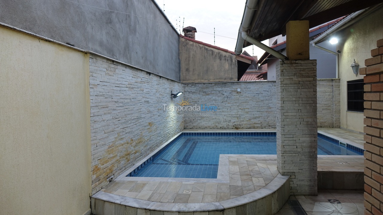 House for vacation rental in Peruíbe (Parque Turistico)