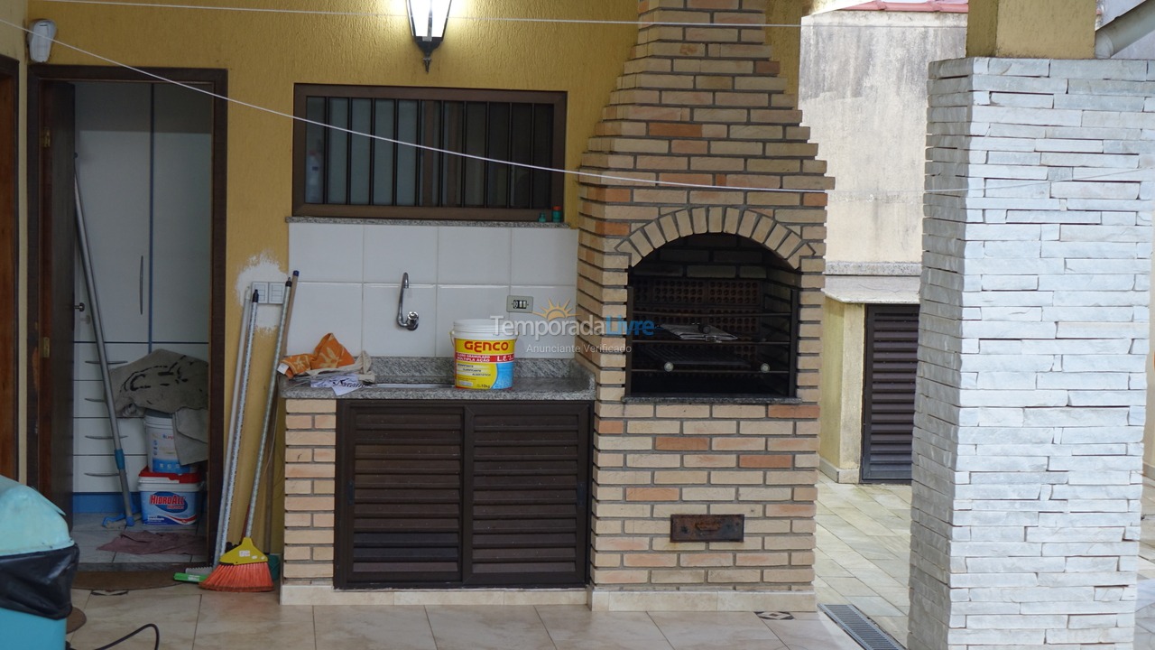 House for vacation rental in Peruíbe (Parque Turistico)