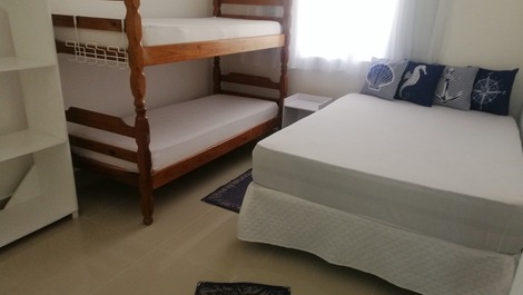 Family atmosphere: house with 3 bedrooms, swimming pool and barbecue