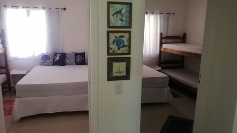 Family atmosphere: house with 3 bedrooms, swimming pool and barbecue