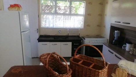 Family atmosphere: house with 3 bedrooms, swimming pool and barbecue