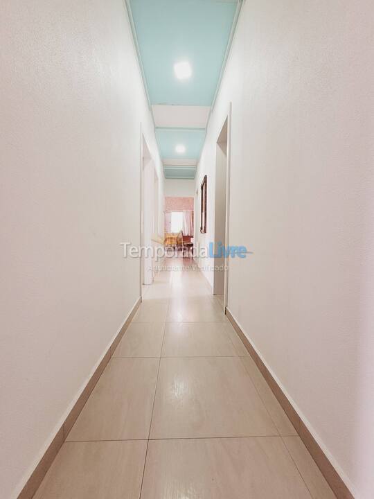 Casa para aluguel de temporada em Florianopolis (Canasvieiras)