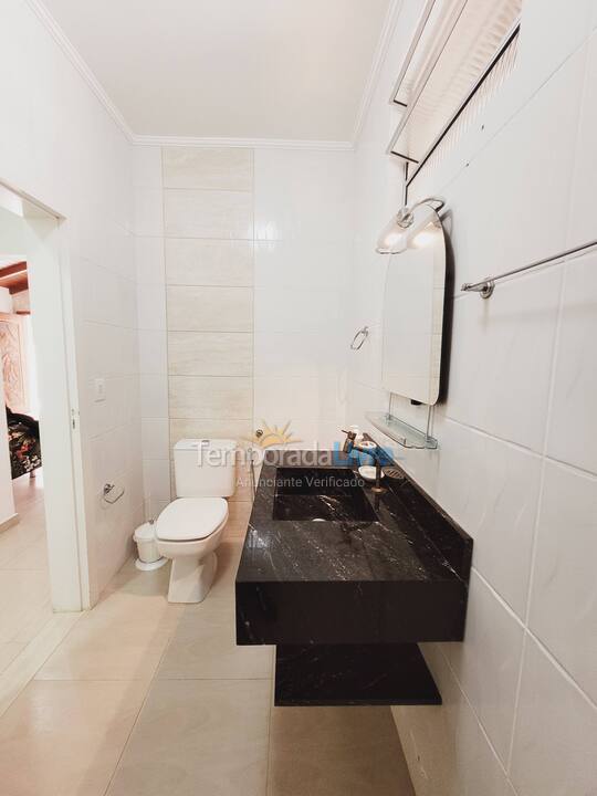 Casa para aluguel de temporada em Florianopolis (Canasvieiras)