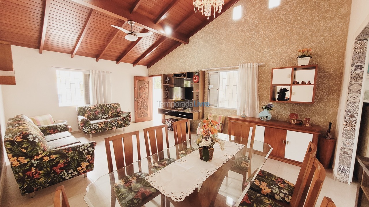 Casa para aluguel de temporada em Florianopolis (Canasvieiras)