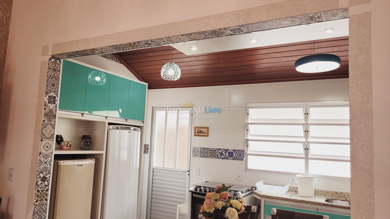 Casa para aluguel de temporada em Florianopolis (Canasvieiras)