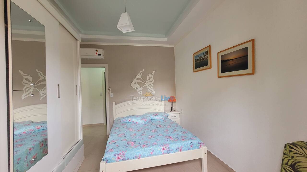 Casa para aluguel de temporada em Florianopolis (Canasvieiras)