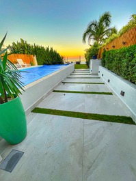 House in front of the sea walk in the sand Maresias