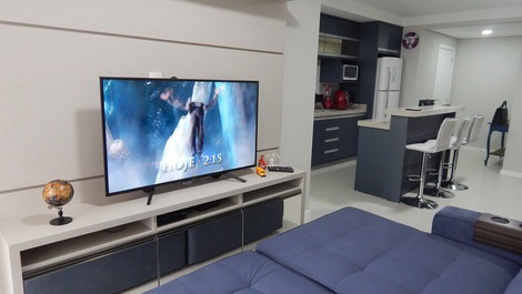 APARTAMENTO EN CONDOMINIO INGLÉS ALTO STANDARD