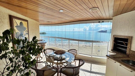 Ed. Marques de Olinda: 3 habitaciones frente al mar / barbacoa