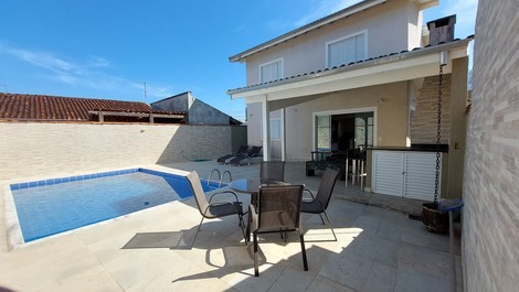 Casa para alugar em Caraguatatuba - Massaguaçu