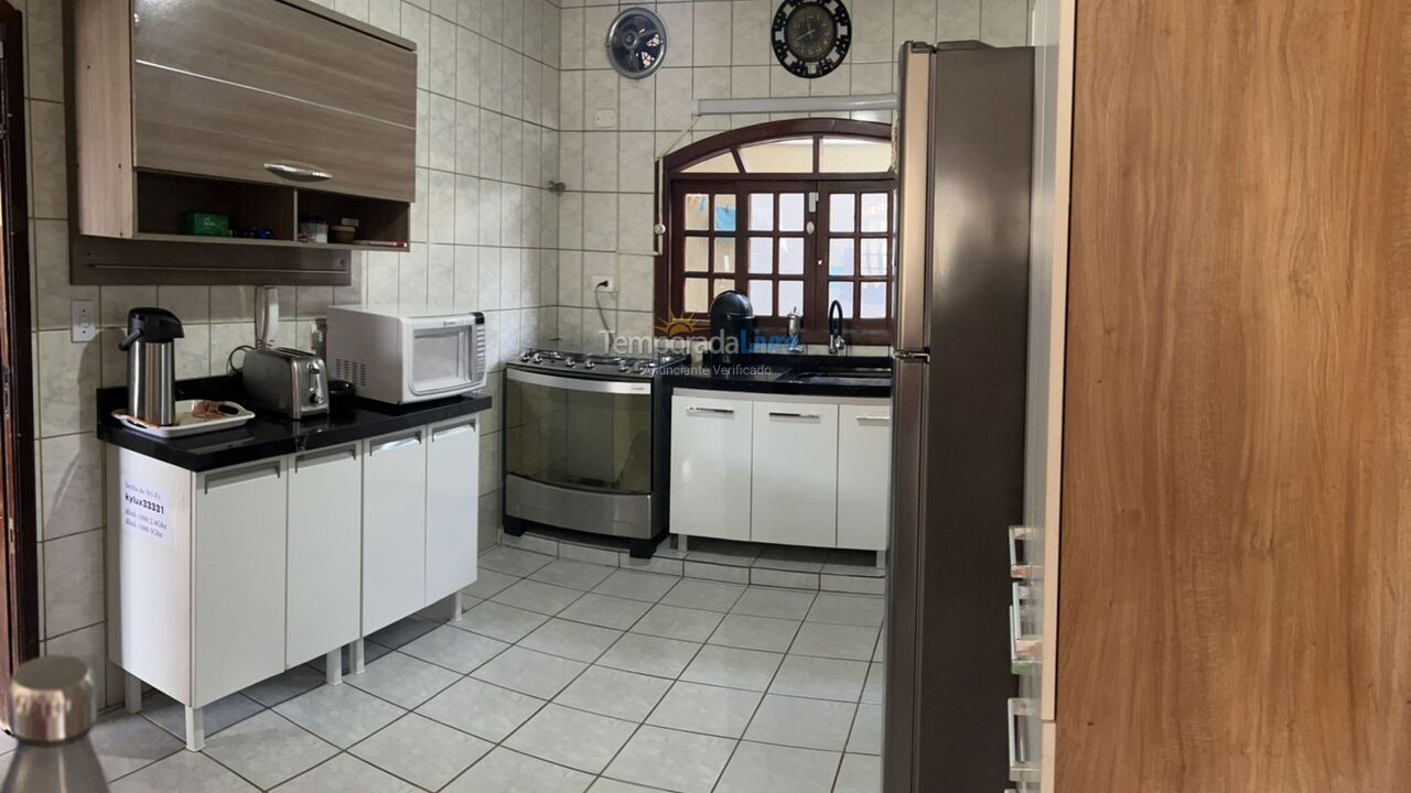 Casa para alquiler de vacaciones em Guarujá (Praia do Pernambuco)