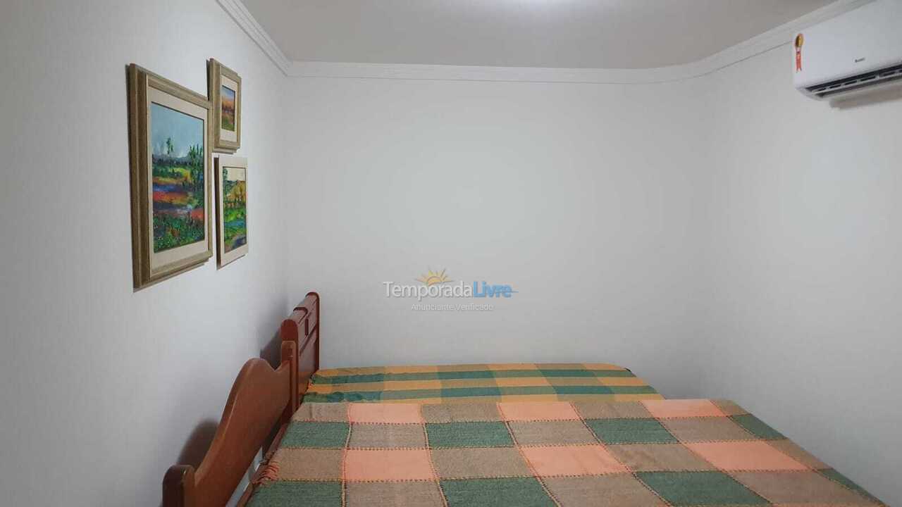 Apartment for vacation rental in Ubatuba (Praia Grande)