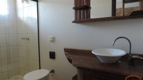 AMPLA CASA C/ 05 SUÍTES, BEIRA MAR EM MARISCAL, MESA DE SINUCA E MAIS.