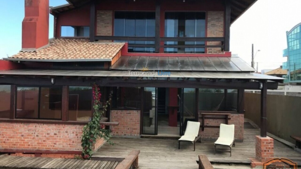 Casa para aluguel de temporada em Bombinhas (Mariscal)