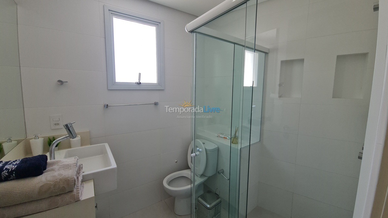 Casa para aluguel de temporada em Florianopolis (Praia dos Ingleses)