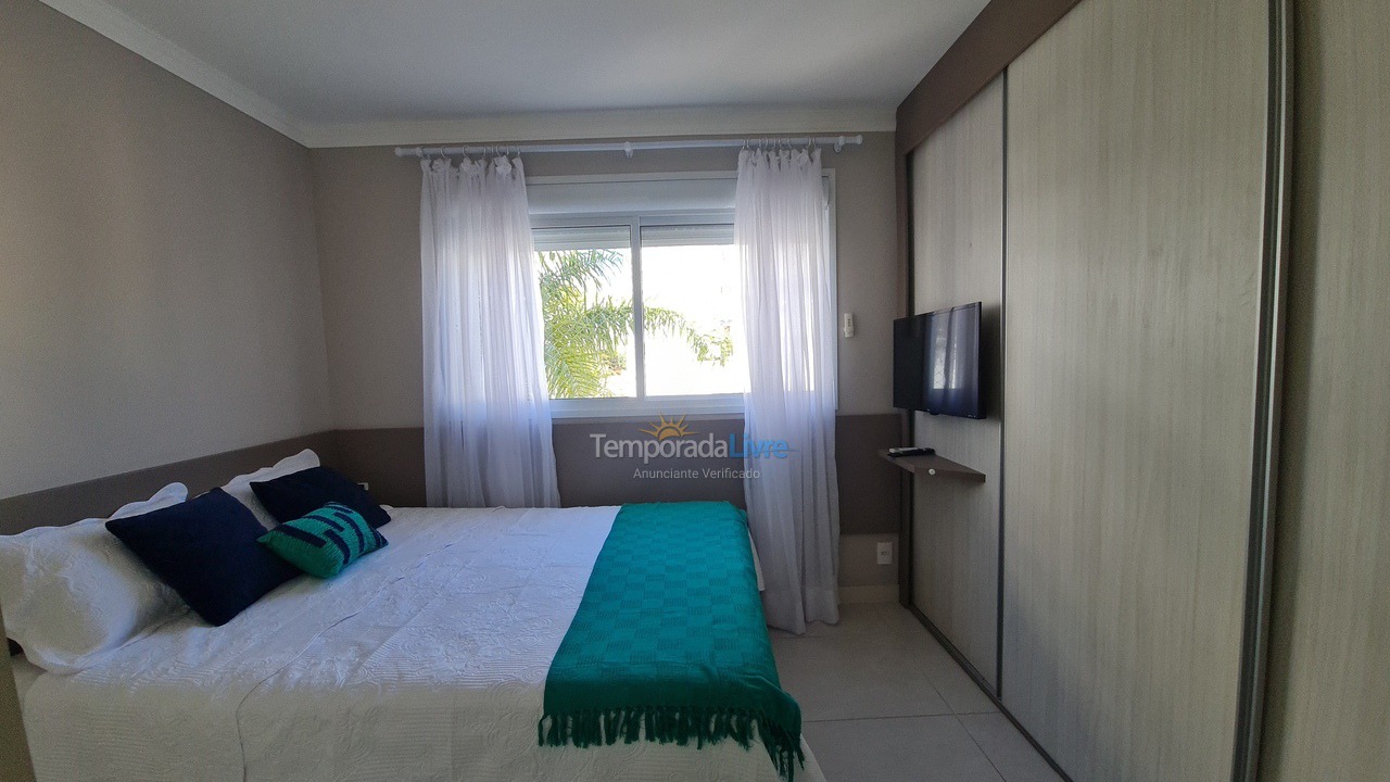 Casa para aluguel de temporada em Florianopolis (Praia dos Ingleses)