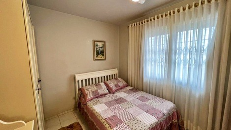 4 bedroom house in the center of de Bal. Camboriu / barbecue / wifi