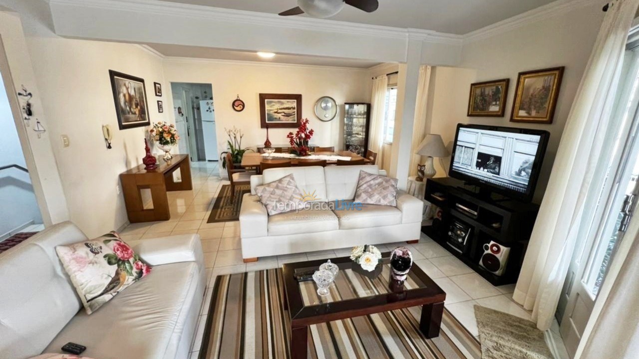 House for vacation rental in Balneário Camboriú (Praia Central)