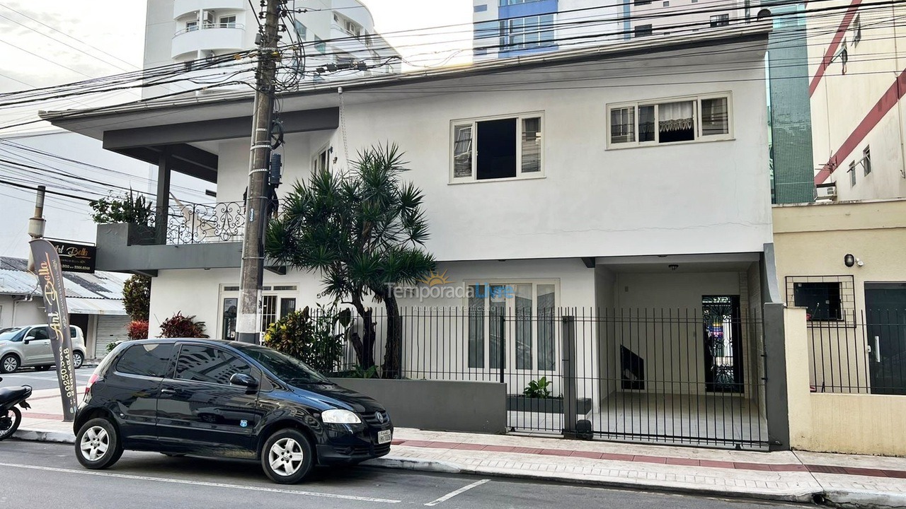 House for vacation rental in Balneário Camboriú (Praia Central)