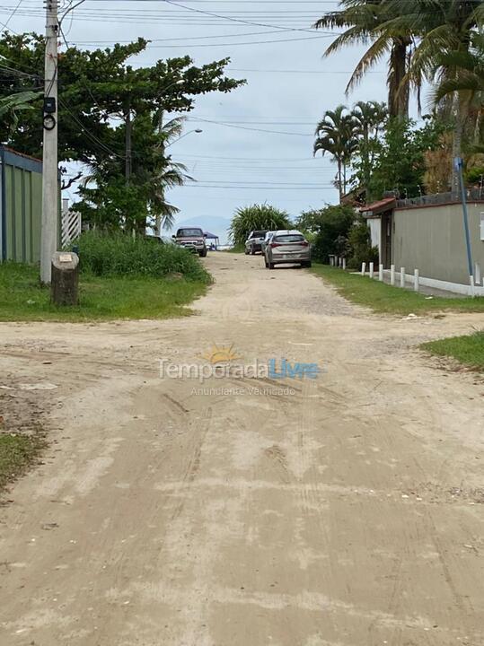 Casa para aluguel de temporada em Bertioga (Praia do Indaiá)