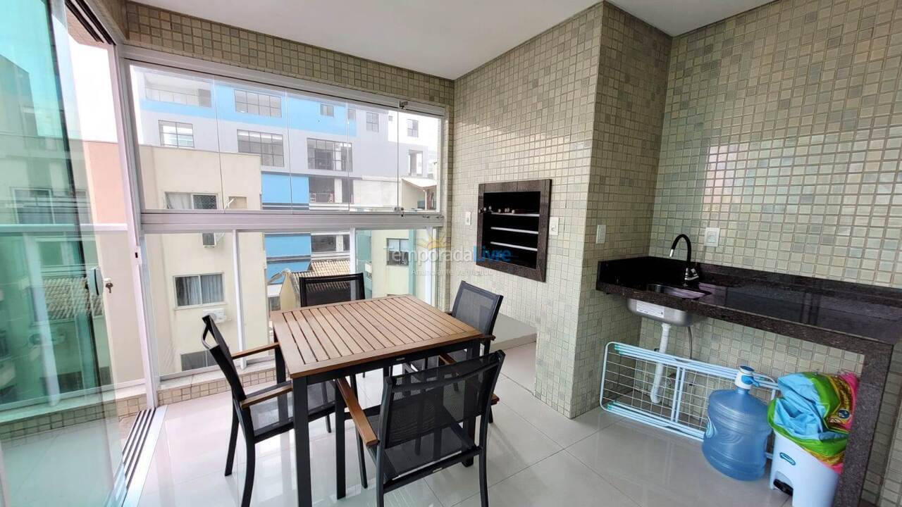 Apartamento para aluguel de temporada em Itapema (Meia Praia)