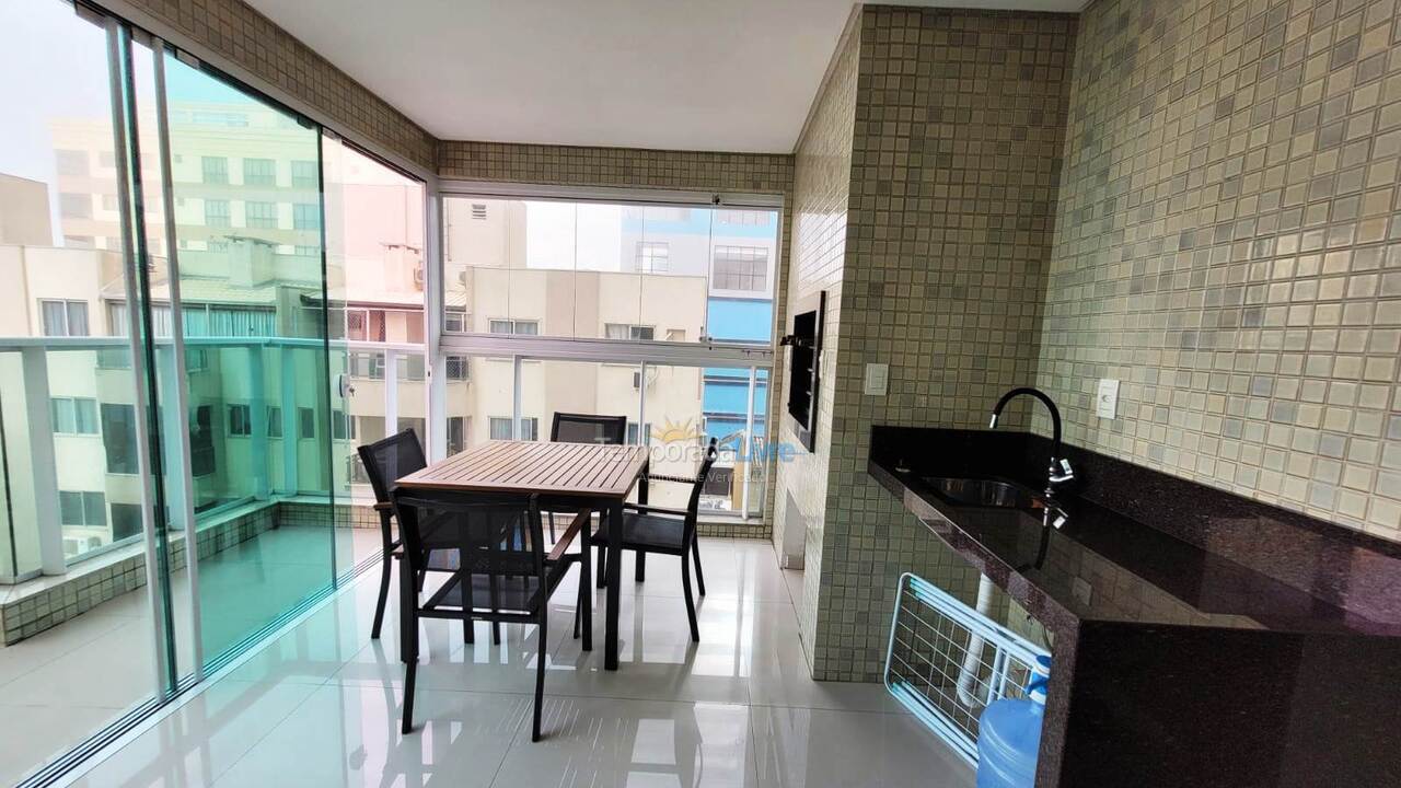 Apartamento para aluguel de temporada em Itapema (Meia Praia)