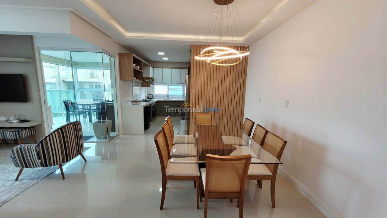 Apartamento para aluguel de temporada em Itapema (Meia Praia)