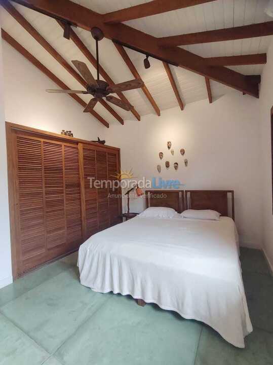 Casa para aluguel de temporada em São Sebastião (Praia da Baleia)