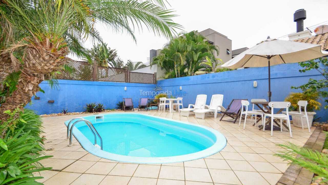 Casa para aluguel de temporada em Florianopolis (Jurerê Internacional)