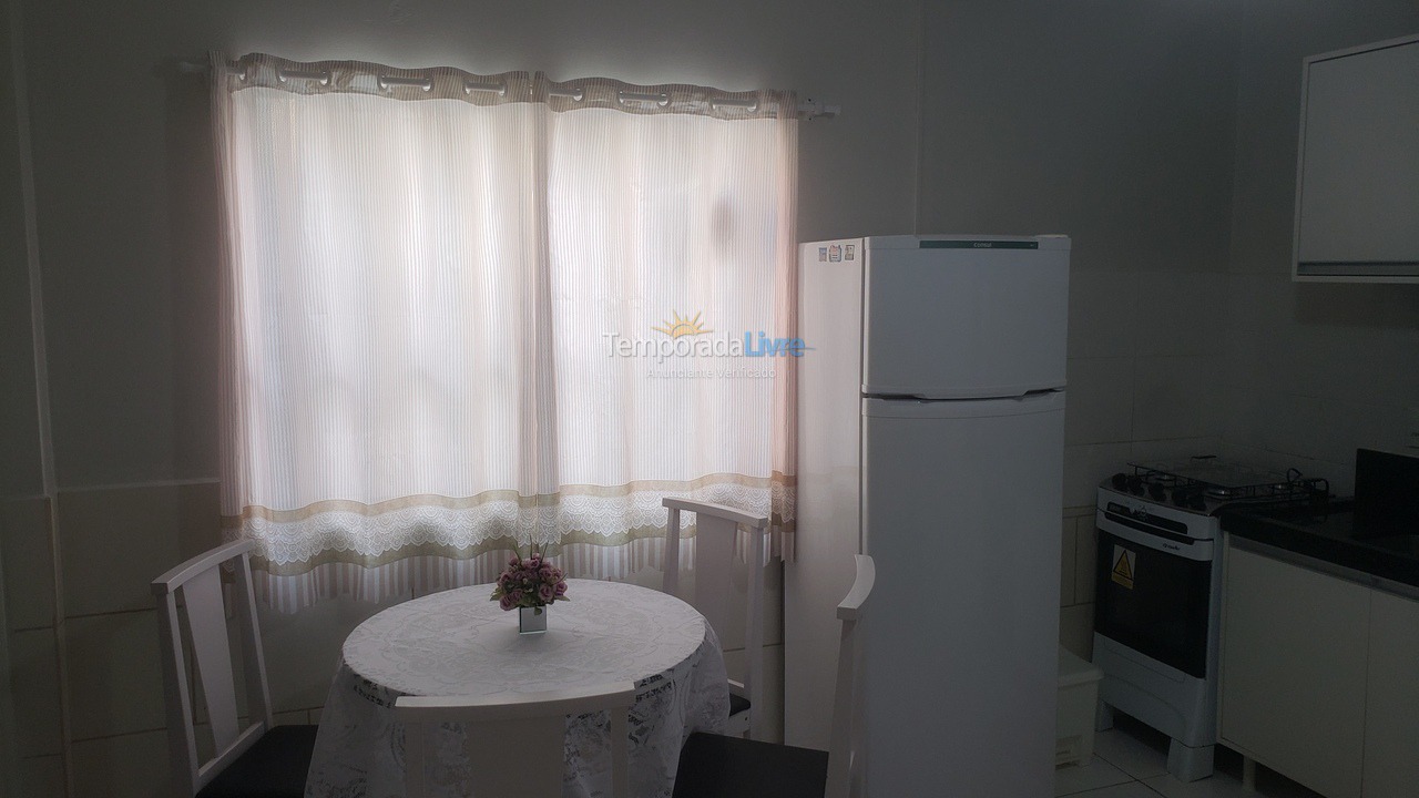 Apartamento para aluguel de temporada em Bombinhas (Praia de Bombinhas)