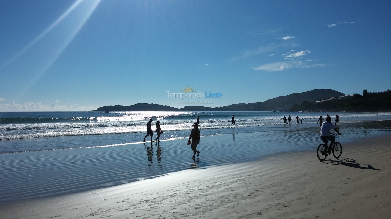 Apartamento para aluguel de temporada em Bombinhas (Praia de Bombinhas)