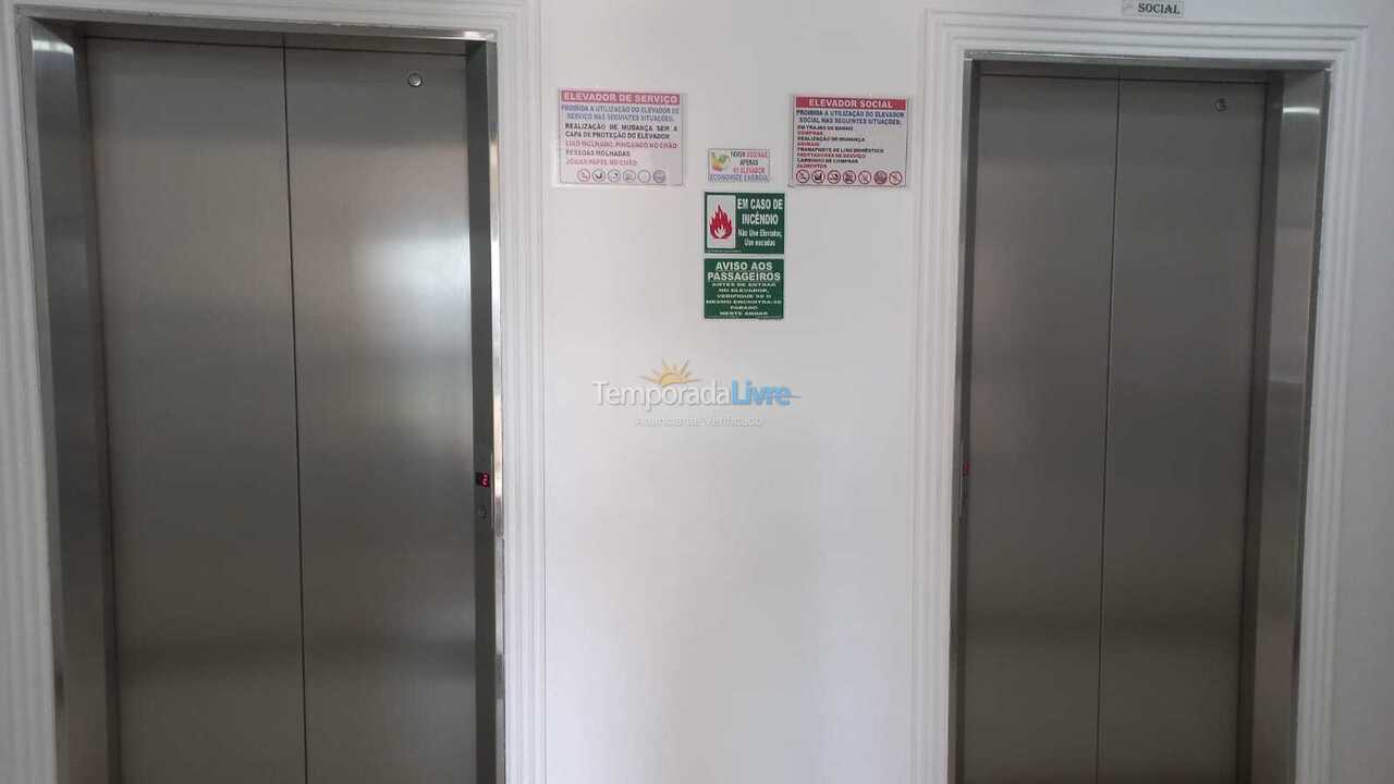 Apartamento para aluguel de temporada em Praia Grande (Vila Tupi)