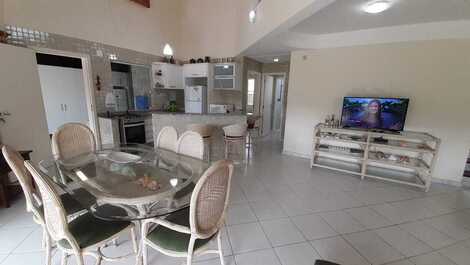 Piso de 3 habitaciones a 200 mts de la playa de Canto Grande