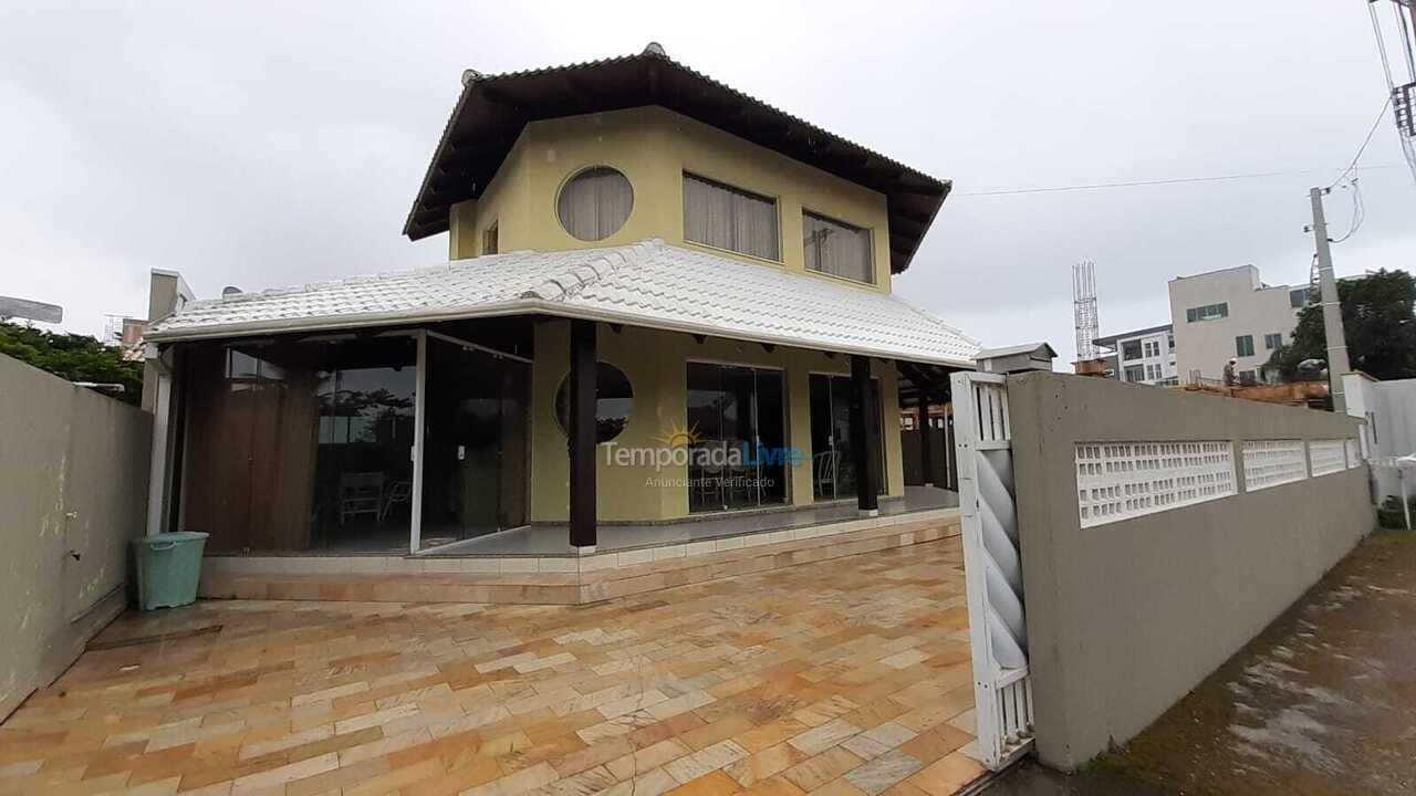 Casa para alquiler de vacaciones em Bombinhas (Mariscal)