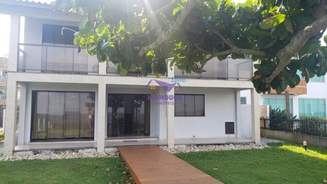 Casa para alquiler de vacaciones em Bombinhas (Praia de Quatro Ilhas)