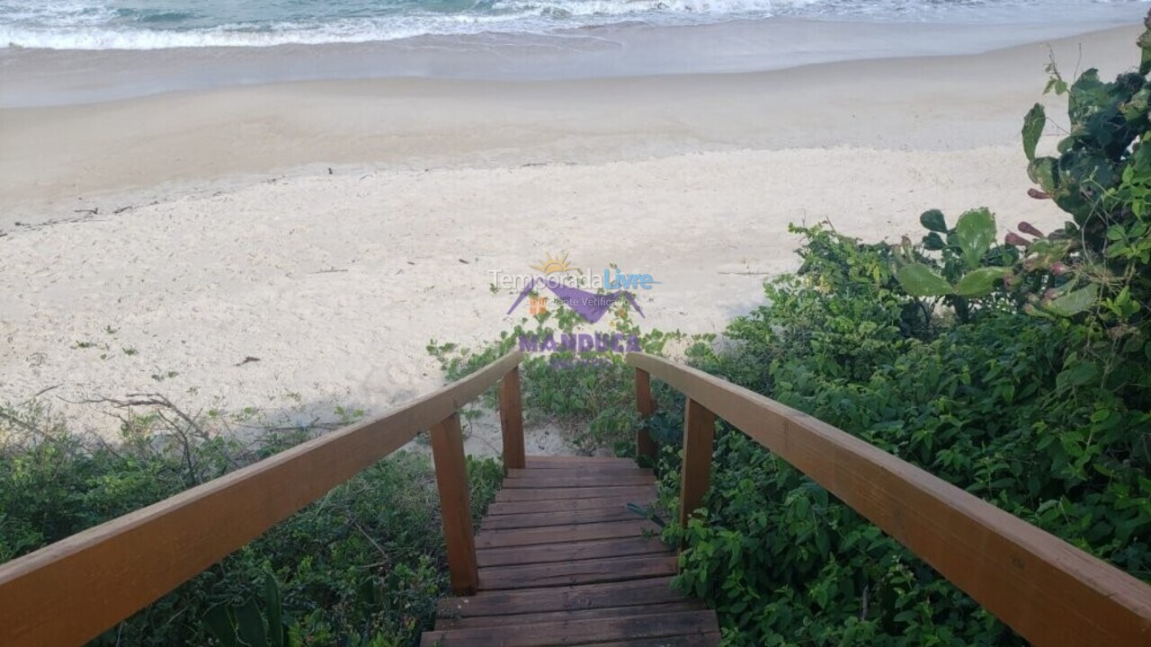 Casa para alquiler de vacaciones em Bombinhas (Praia de Quatro Ilhas)