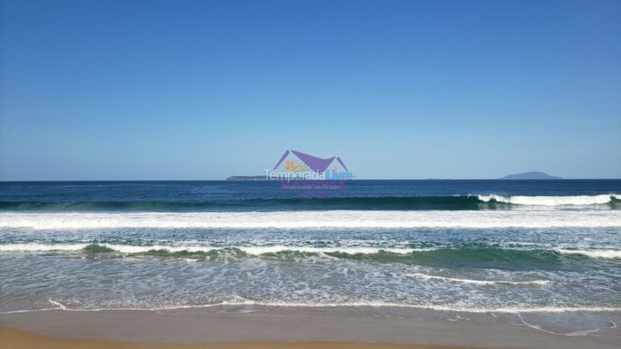 Casa para alquiler de vacaciones em Bombinhas (Praia de Quatro Ilhas)