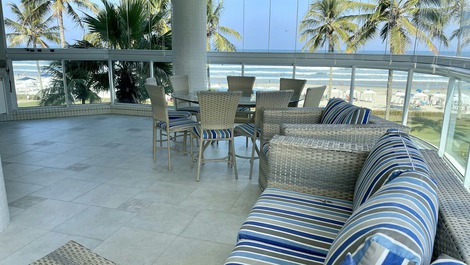 WONDERFUL APARTMENT IN FRONT OF THE SEA 4 SUITES + DEP WITH BALCONY GOURMET
