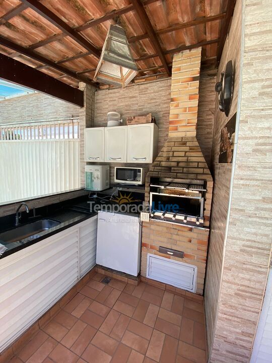 Casa para aluguel de temporada em Guarapari (Praia do Morro)