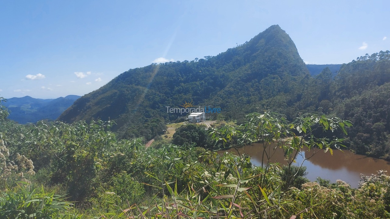 Casa para aluguel de temporada em Nova Friburgo (Cascatinha)