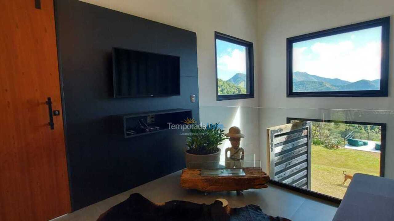 Casa para aluguel de temporada em Nova Friburgo (Cascatinha)