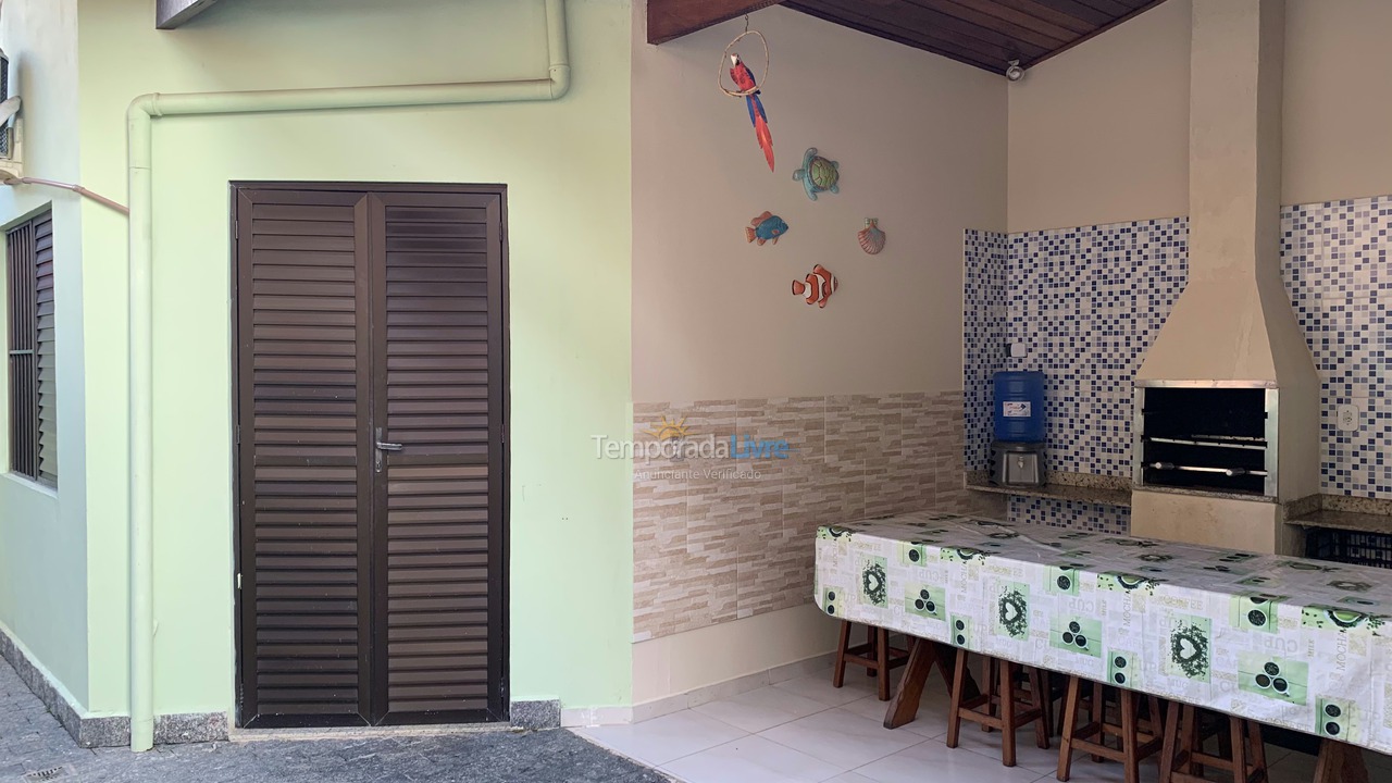 Casa para alquiler de vacaciones em Ubatuba (Praia das Toninhas)
