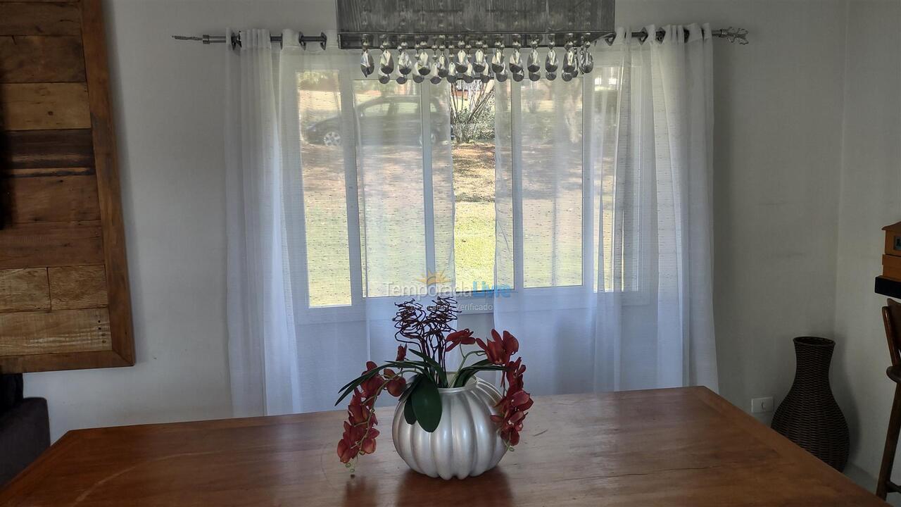 Casa para alquiler de vacaciones em Itu (Condominio Chácara Flora)