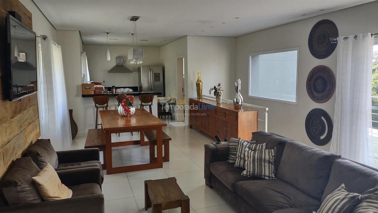 Casa para alquiler de vacaciones em Itu (Condominio Chácara Flora)