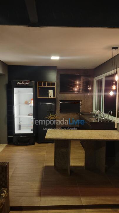 Casa para alquiler de vacaciones em Itu (Condominio Chácara Flora)