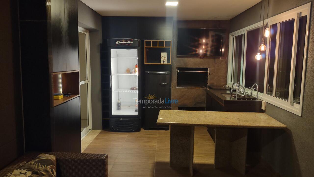 Casa para alquiler de vacaciones em Itu (Condominio Chácara Flora)